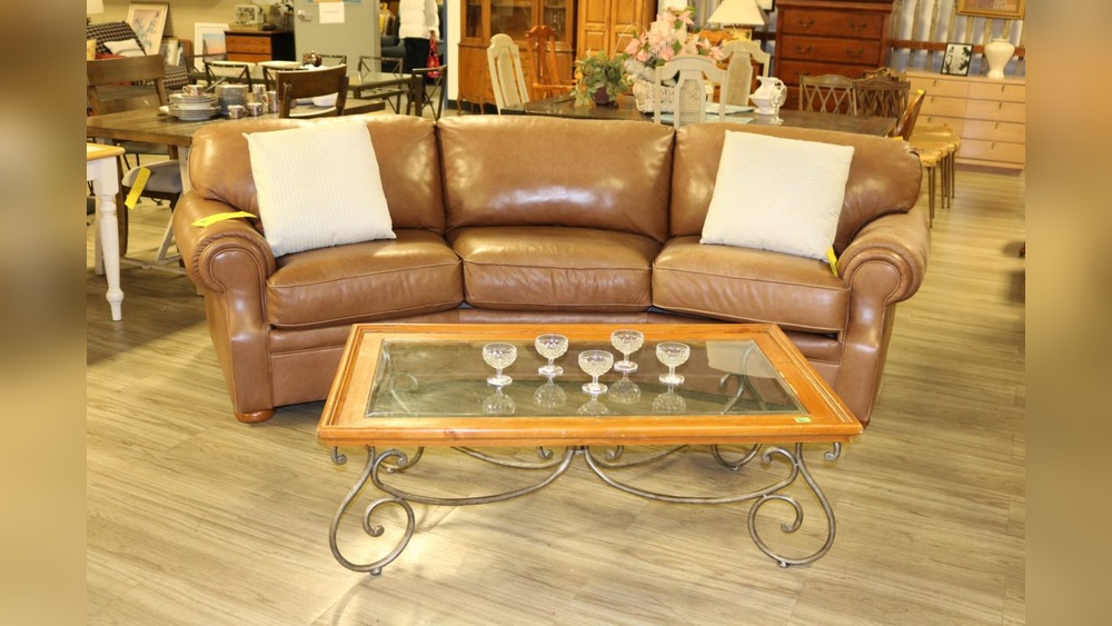 Does Anyone Pick Up Donated Living Room Furniture