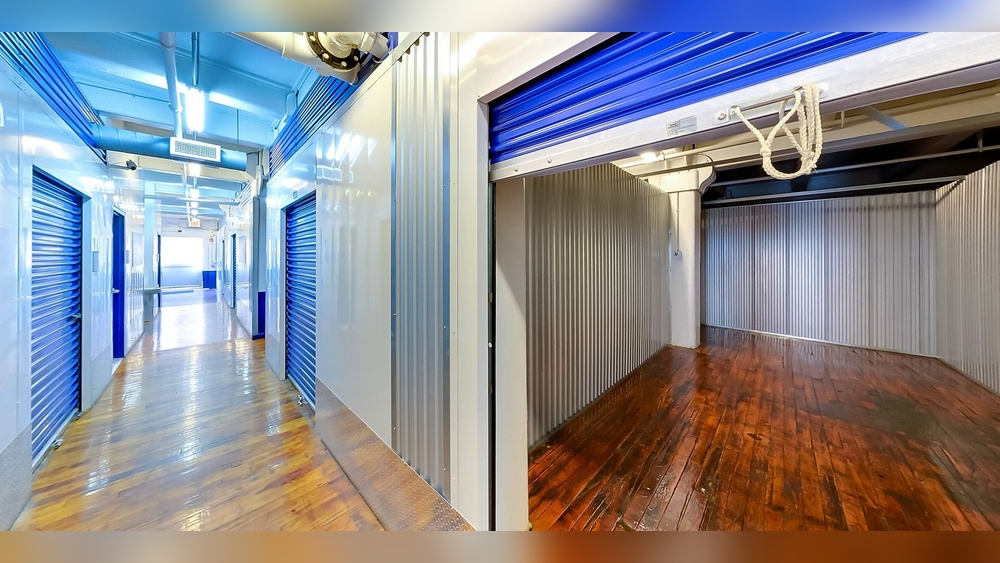 Does Furniture Need to Be in Climate Controlled Storage