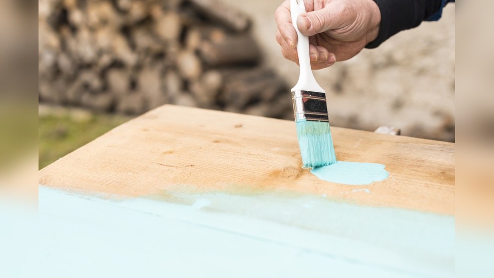 Can You Use Chalk Paint on Outdoor Metal Furniture