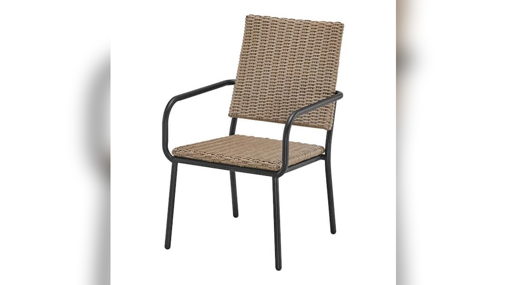 Does Peir 1 Havr Outdoor Furniture