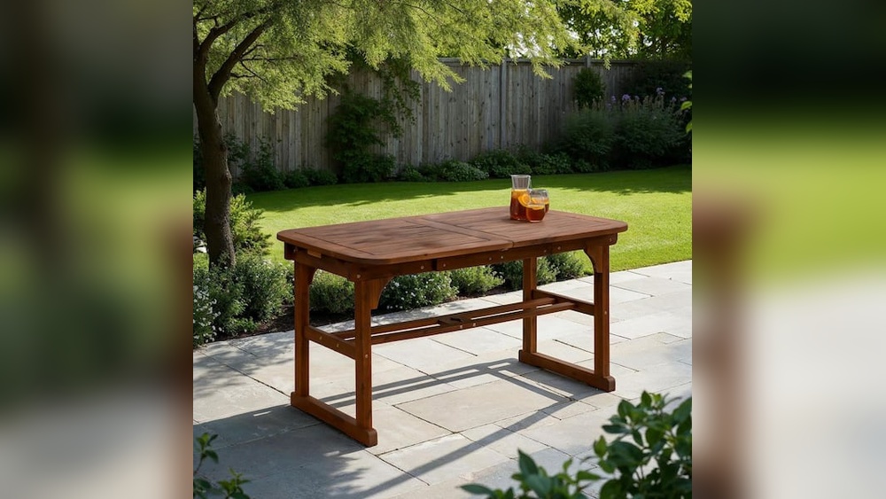 How Moldproof Outdoor Wood Furniture