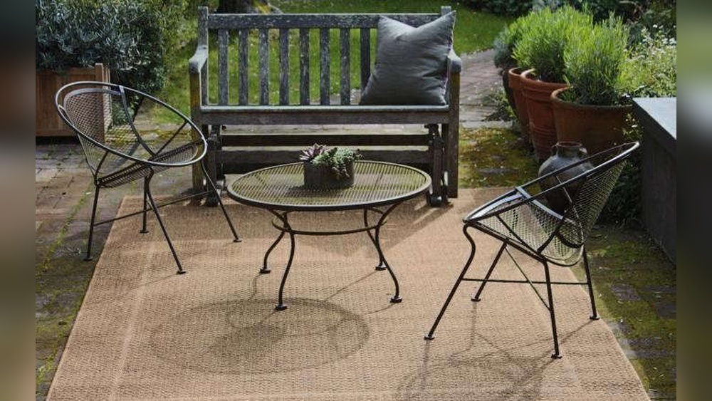 How to Care for Metal Outdoor Furniture