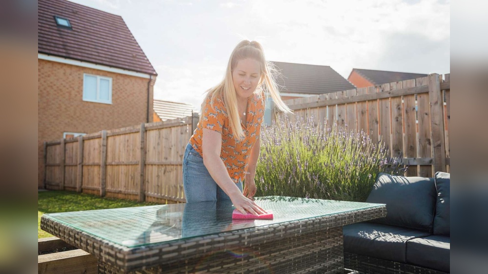 How to Care for Wicker Furniture to Place Outdoors