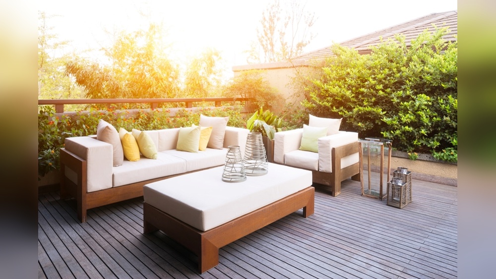 How to Keep Birds off Your Outdoor Furniture