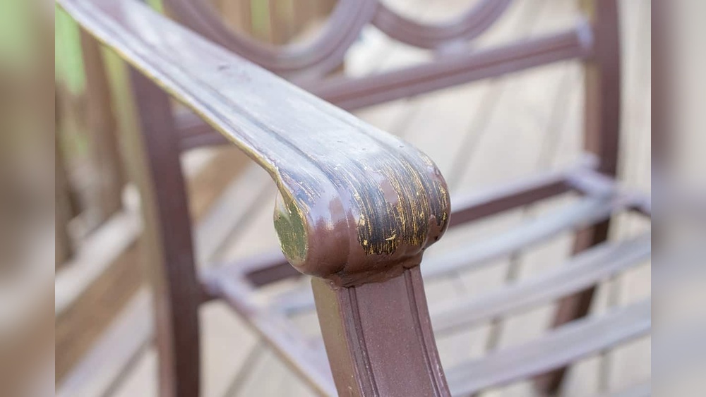 How to Paint Outdoor Metal Furniture Chipped Paint