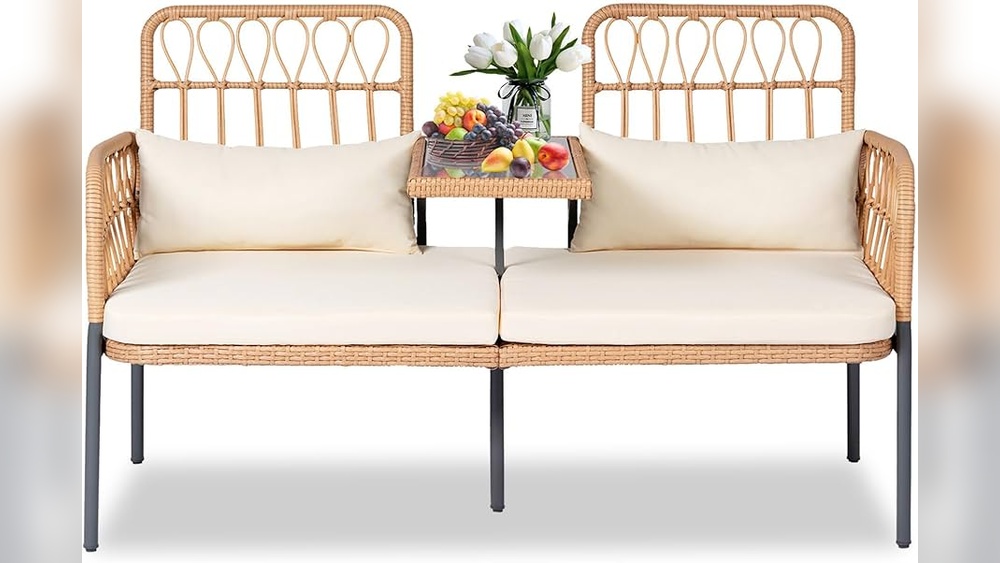 How to Protect Outdoor Furniture Pillows from the Weather