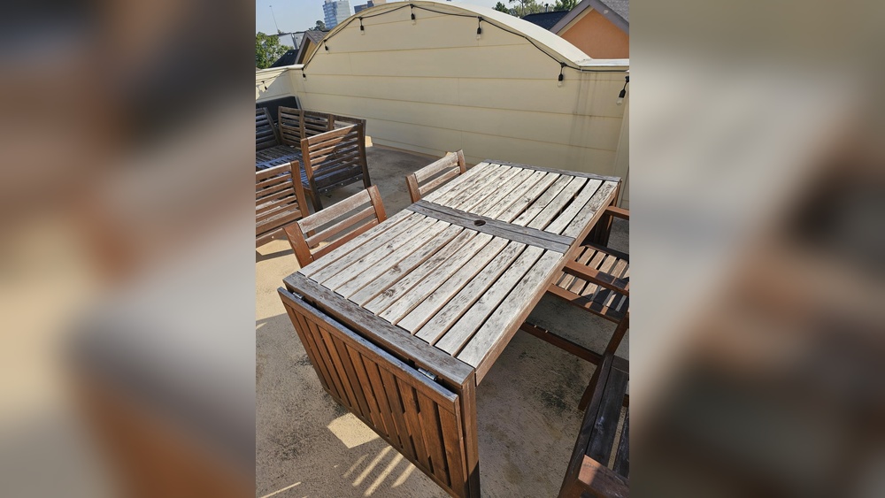 How to Sand Outdoor Furniture