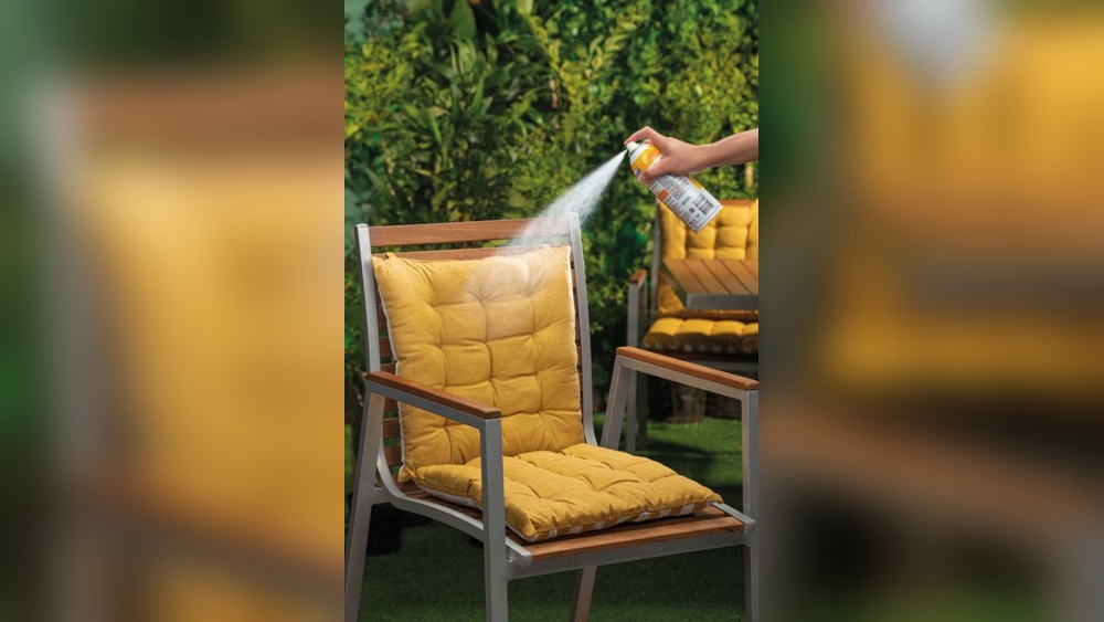 How to Scotchgard Outdoor Furniture
