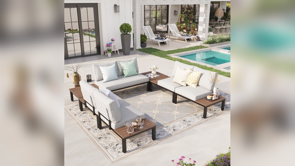 What Color Outdoor Furniture With Grey House