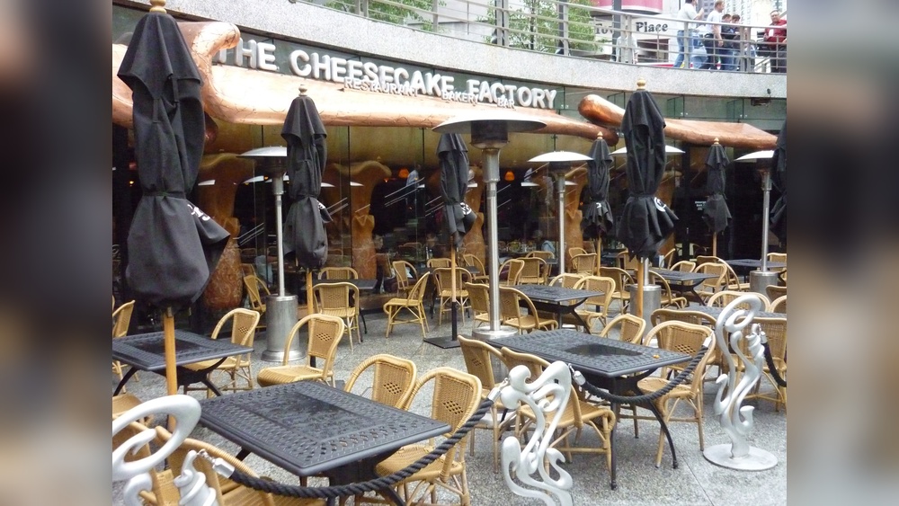 What Outdoor Furniture Does Cheesecake Factory Use
