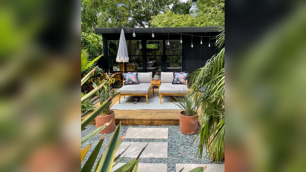 What Tropical Wood to Use to Make Outdoor Furniture