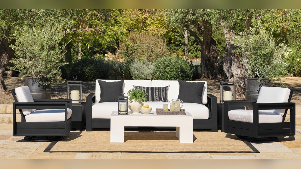 Who Manufactures Pottery Barn Outdoor Furniture