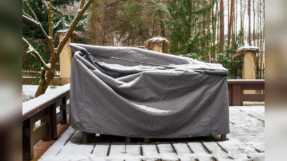 Will Outdoor Furniture Covers Protect Wood Furniture in the Winter