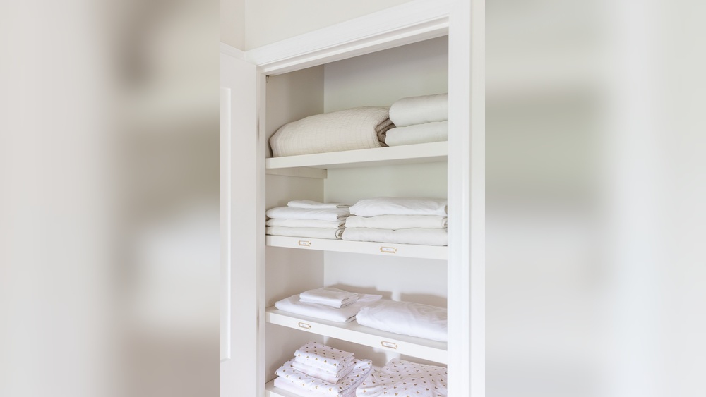 How Small a Width Does a Linen Cabinet Go