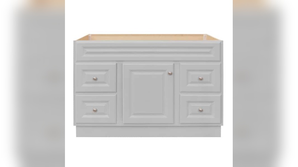 How to Make a Vanity With a Cabinet on Top