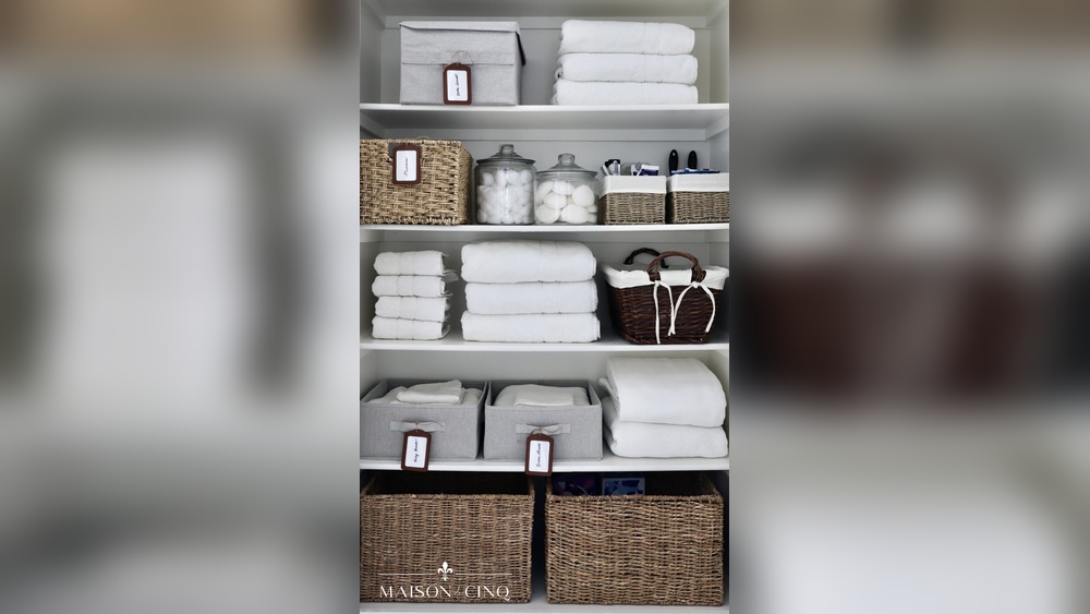 How to Make My Own Bathroom Linen Cabinet
