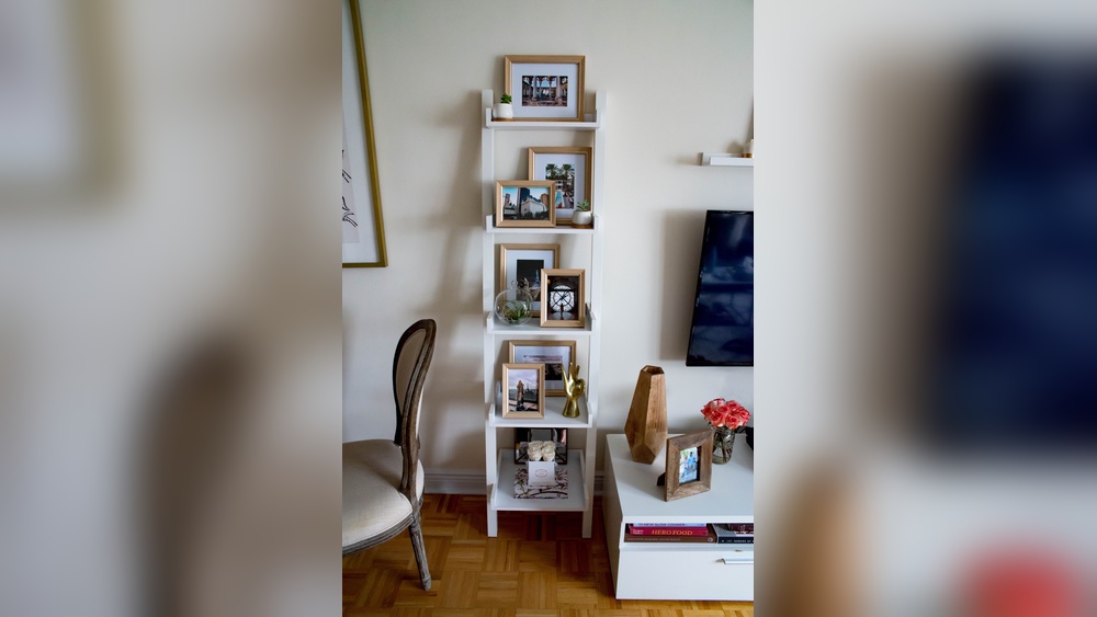 How to Style a Ladder Bookshelf